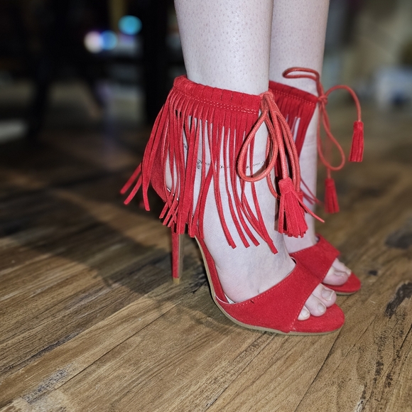 NWOT Red Open Toe Heels w/ fringe sz- 6 - Picture 2 of 8